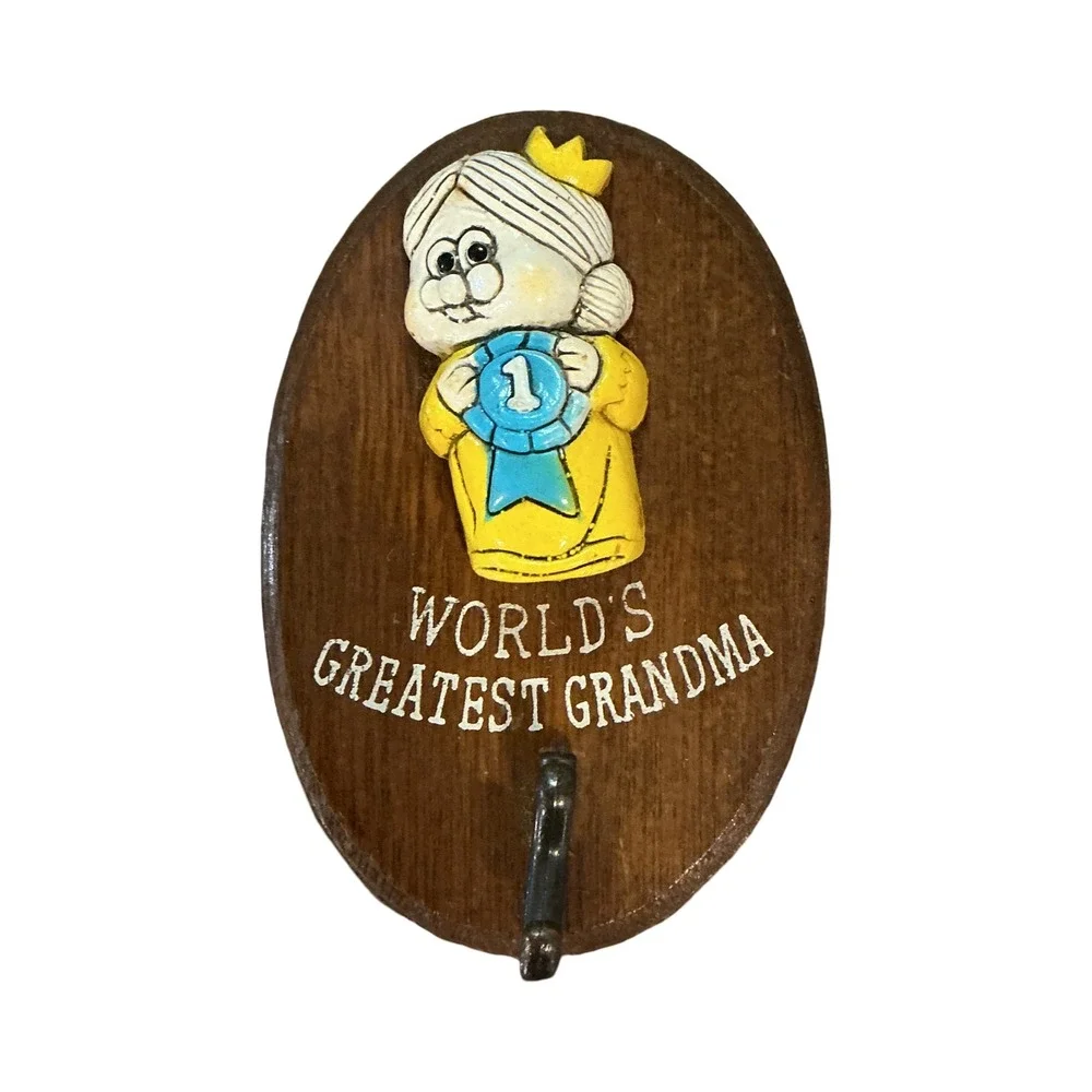 Vintage Worlds Greatest Grandma Wood Wall Plaque Hook Retro 4x2.5 Inch Decor